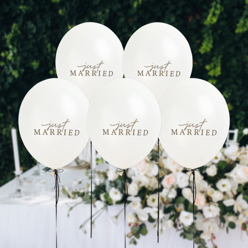 Black and White Just Married Latex Balloons - Pack of 5